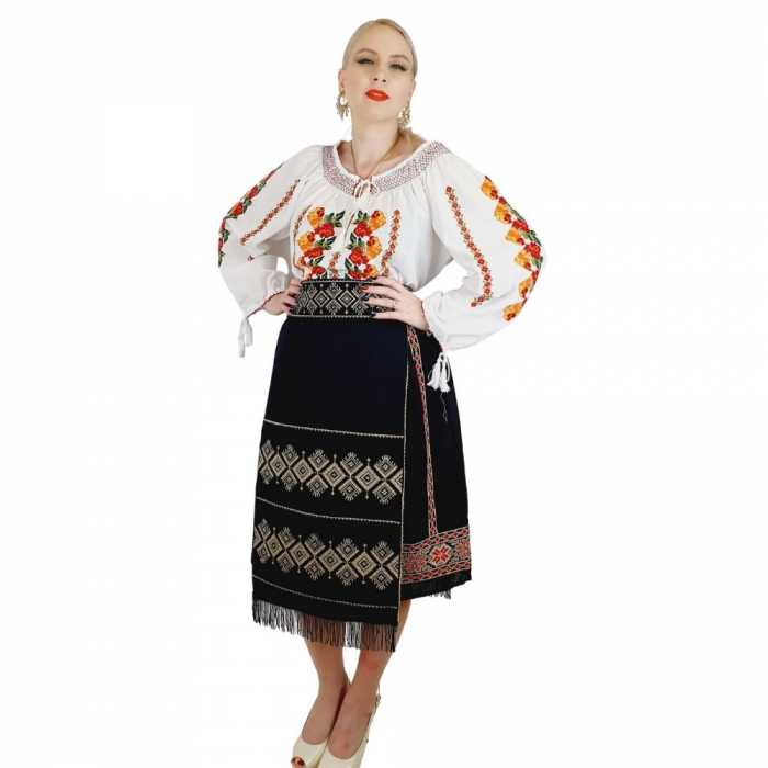 Costum Popular cu broderie traditionala Toni [9]