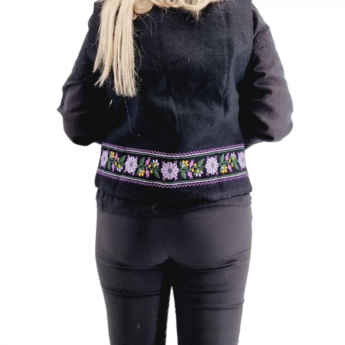 Costum Popular cu broderie traditionala Priscilla 3 [9]