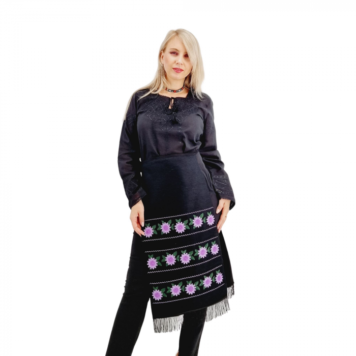 Costum Popular cu broderie traditionala Priscilla 3 [12]