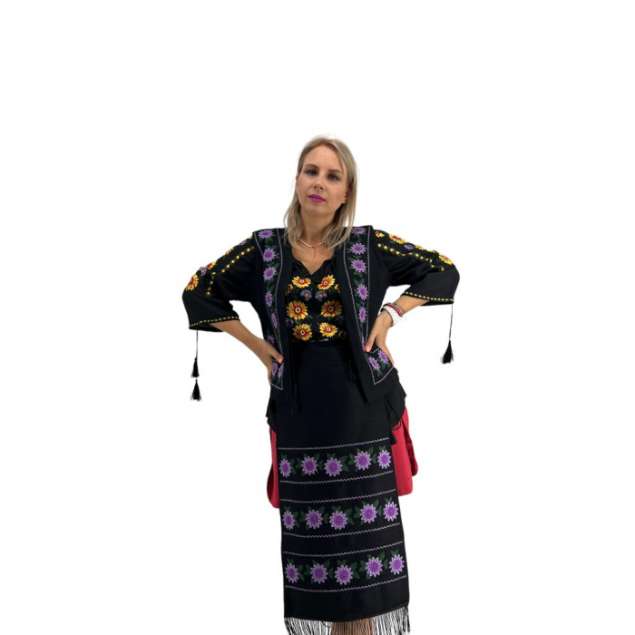 Fote cu broderie traditionala Priscila 2 [11]
