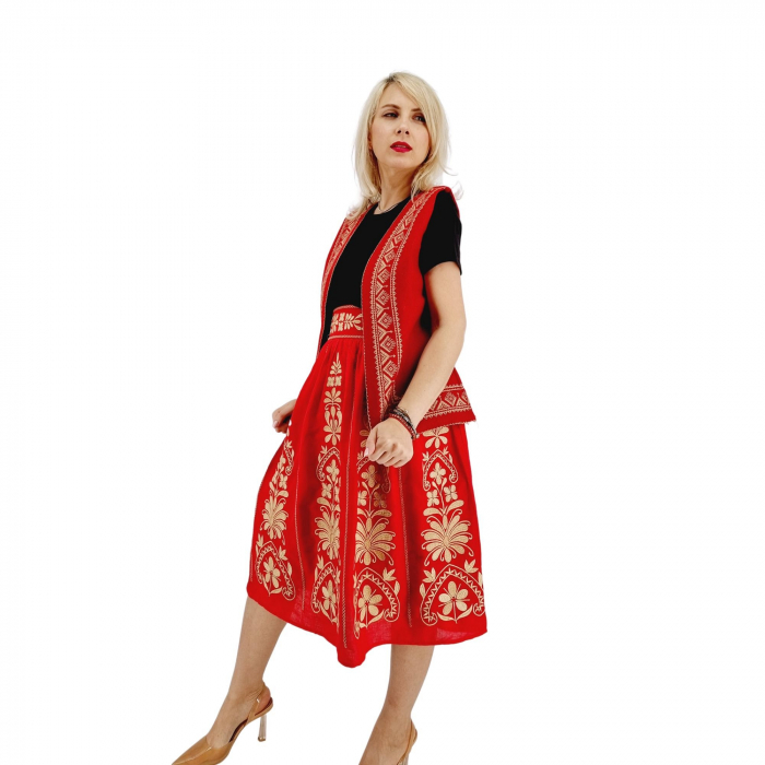 Costum Popular cu broderie traditionala Toni ( rosu ) [4]