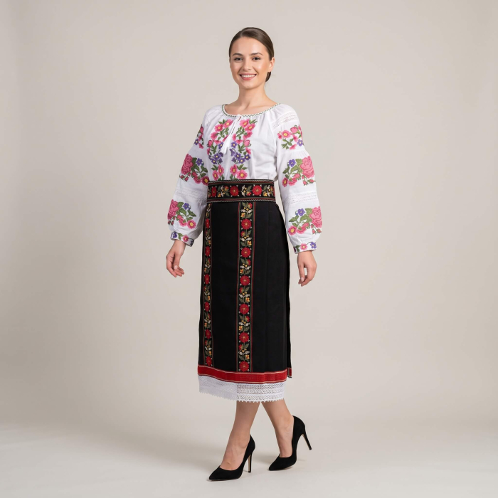 Costum popular format din catrinta , brau si ie - Cezarina 4