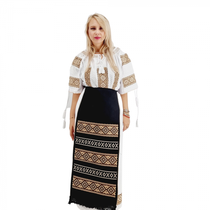 Costum Popular nr 13 - format din 4 piese [11]