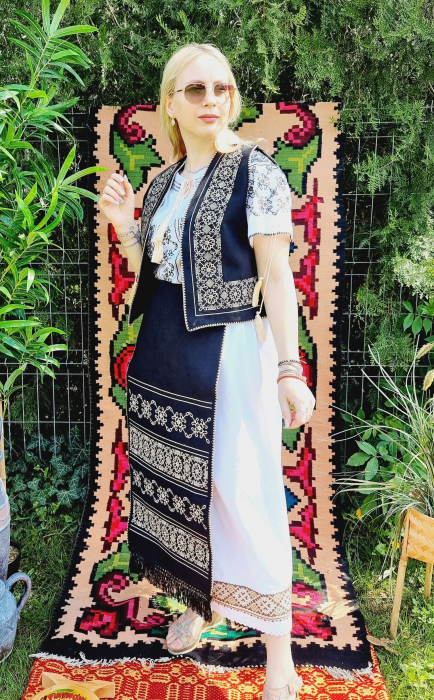 Costum Popular nr 9 format din 5 piese [4]