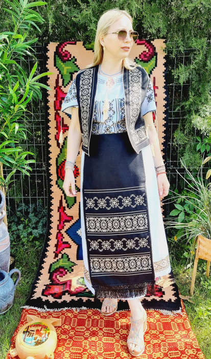 Costum Popular nr 9 format din 5 piese [5]