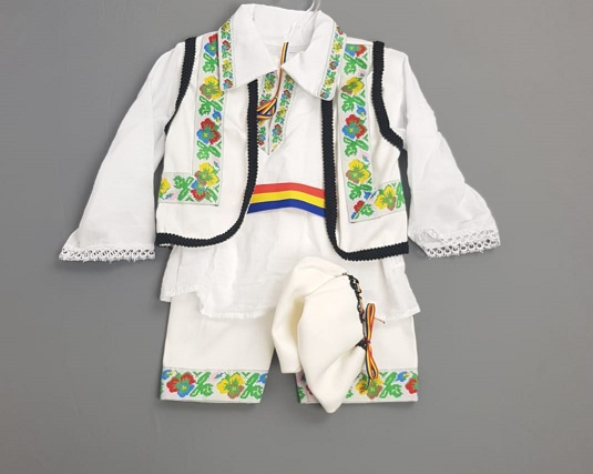 Costum traditional baietei 0-12 luni model 2