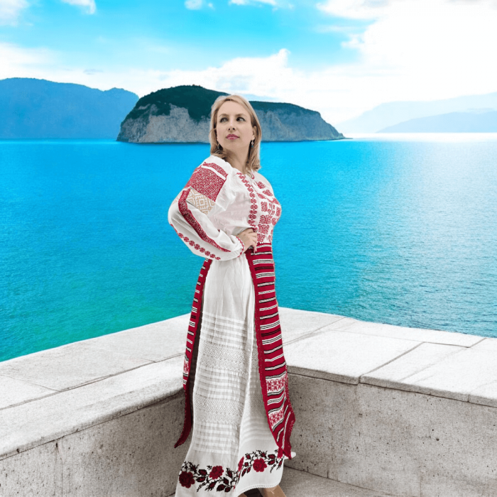 Costum traditional dama Ioana [4]