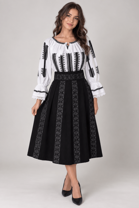 Costum Traditional Dama - Rodica 17 [2]