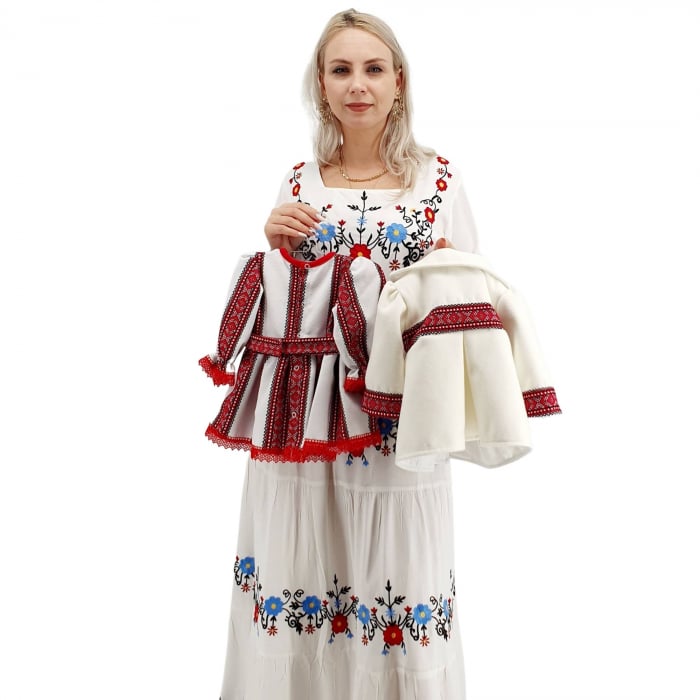 Costum Traditional Fetite Bianca 9 [3]