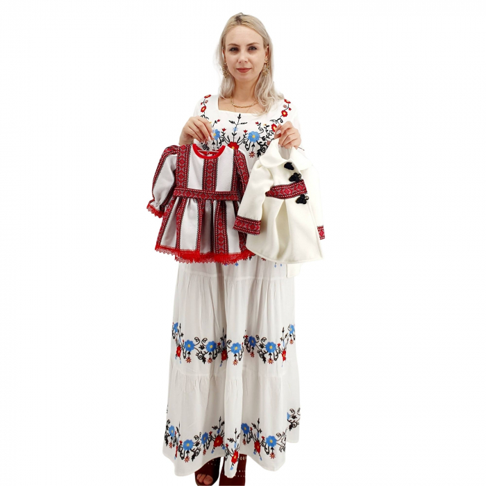Costum Traditional Fetite Bianca 9 [2]
