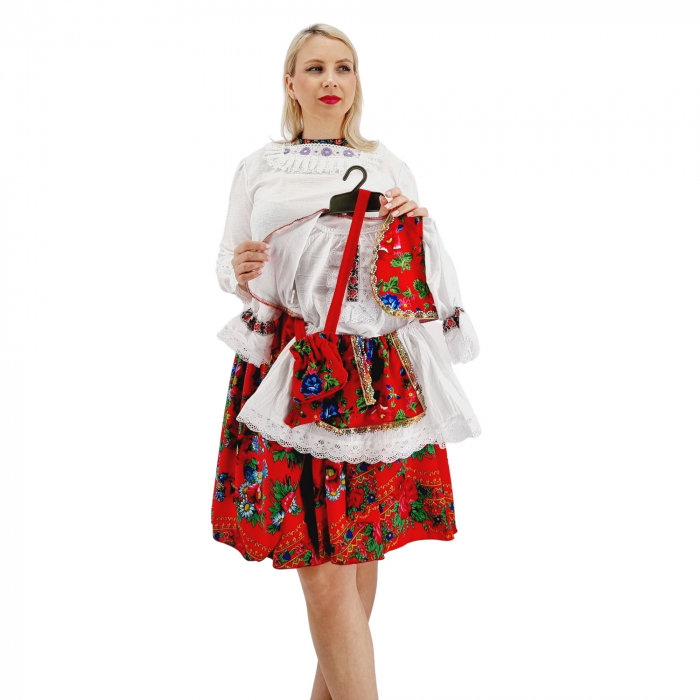 Costum Traditional Fetite Catalina 7 [2]