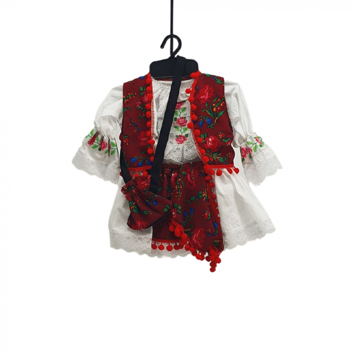 Costum traditional fetite daniela 3