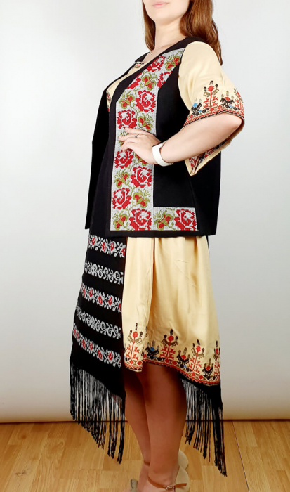 Costum traditional - Margo 4 [3]