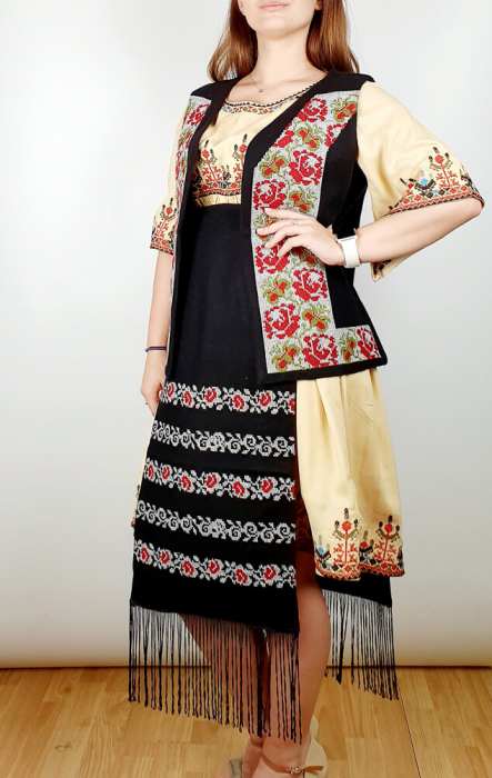 Costum traditional - Margo 4 [2]