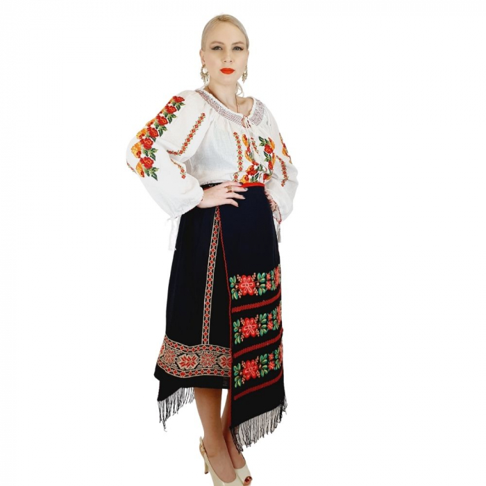 Fote cu broderie traditionala Maria