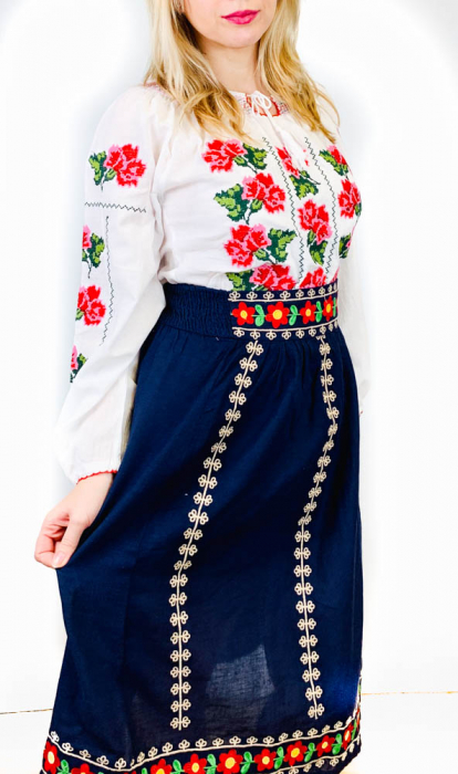 Fusta Traditionala Alina 2 [2]