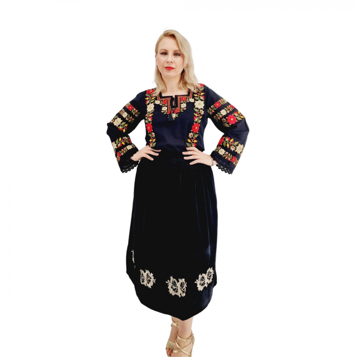 Fusta din catifea cu broderie Carmen 3 [2]