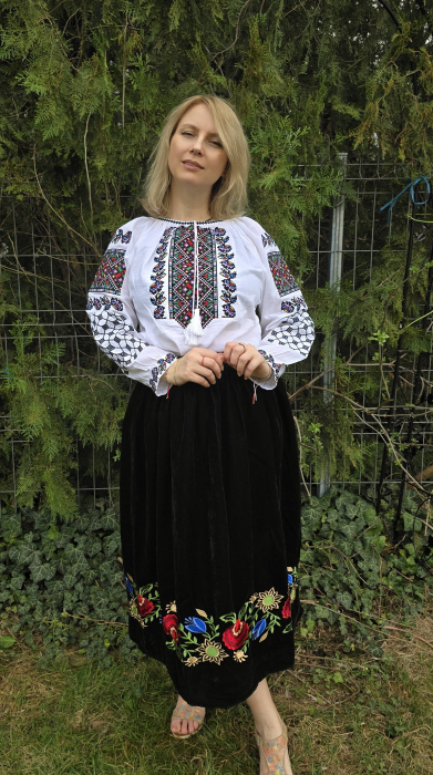 Fusta din catifea cu broderie Carmen 6 [2]