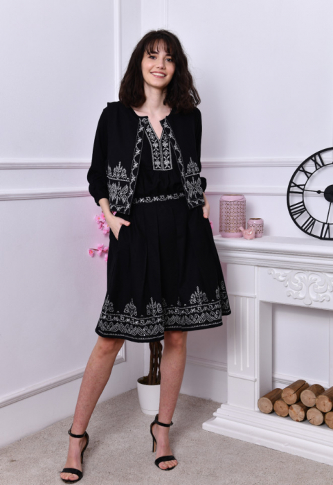 Fusta neagra cu broderie Xenia 2 [8]