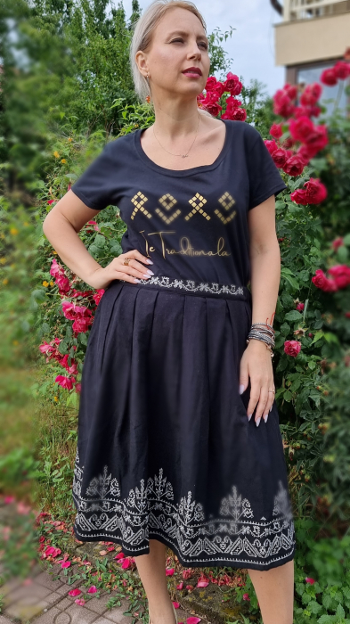 Fusta neagra cu broderie Xenia 4 [2]