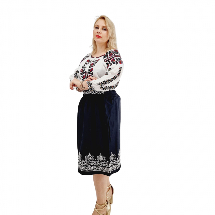 Fusta neagra cu broderie Xenia 7 [2]
