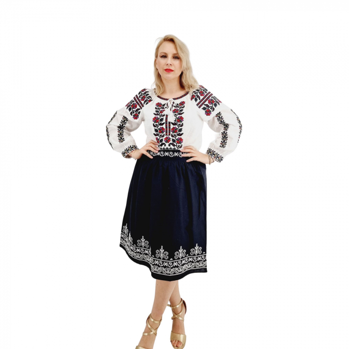 Fusta neagra cu broderie Xenia 7 [3]