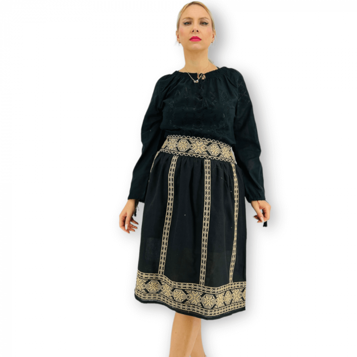 Fusta Traditionala Alina 4 [2]