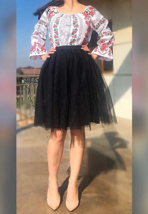 Fusta Traditionala cu tulle - Model 2 [2]