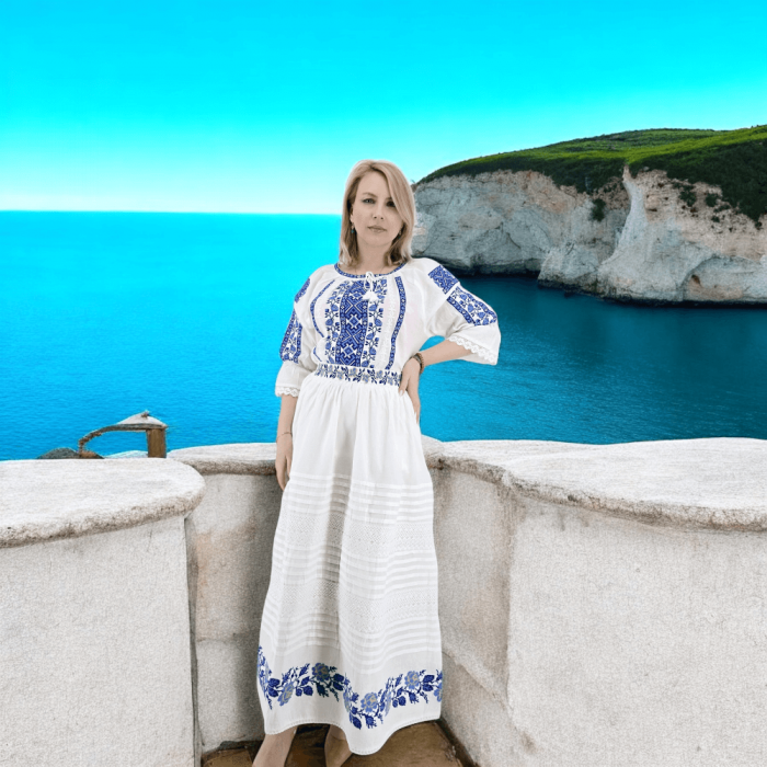 Fusta traditionala Mariuca 7 [3]