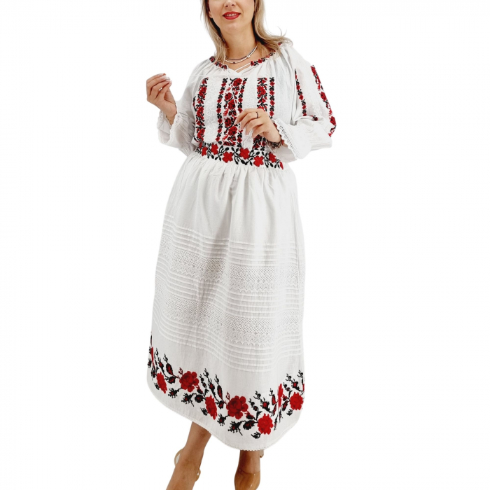 Fusta traditionala Mariuca 3 [4]