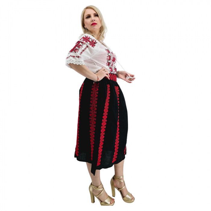 Fusta traditionala Toni 17 [5]