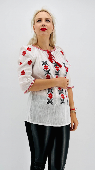 Ie Traditionala Emily [4]