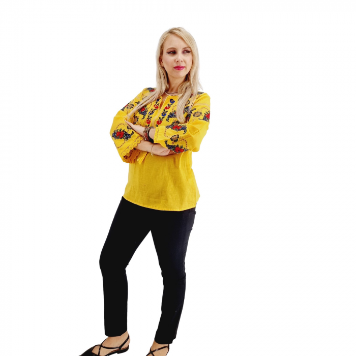 Ie traditionala Lidia [8]