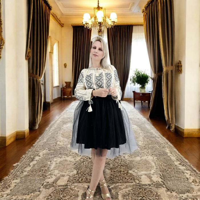 Ie traditionala Carmenta [5]