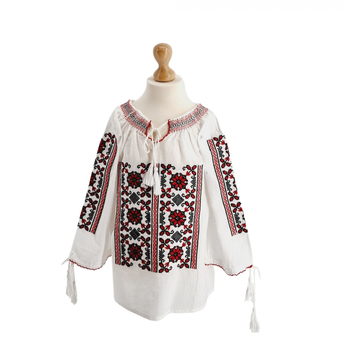 Ie traditionala fetite Afrodita 2 [2]