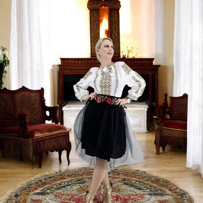 Ie traditionala Alexandrina [8]
