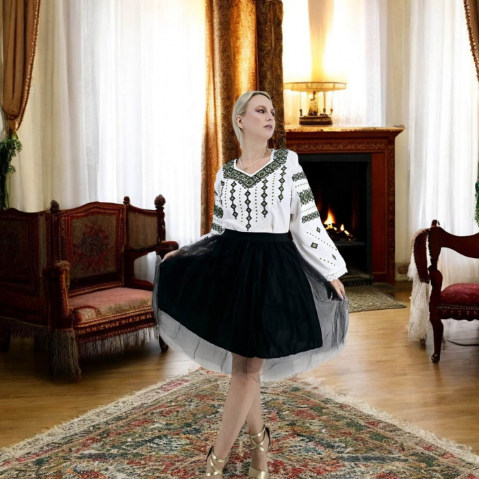 Ie traditionala Georgeta [4]