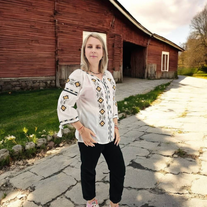 Ie Traditionala Margareta 6 [2]