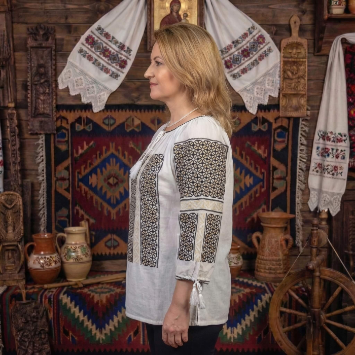 Ie traditionala Stana 2 [2]