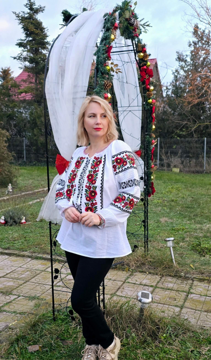 Ie Traditionala Teodora 4 [3]