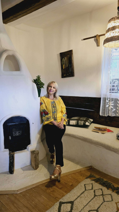 Ie Traditionala Tuca 10 [10]