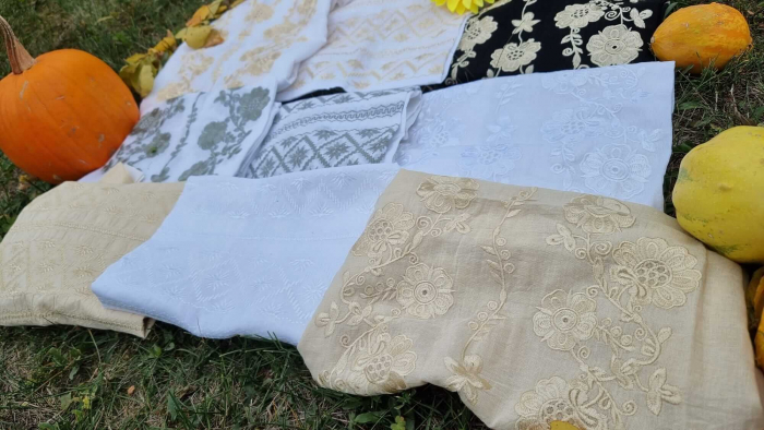 Marama Traditionala Brodata 15 [10]