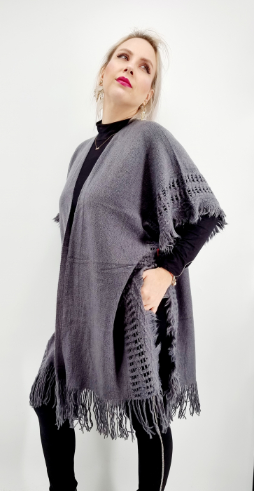Poncho dama cu maneci gri [3]