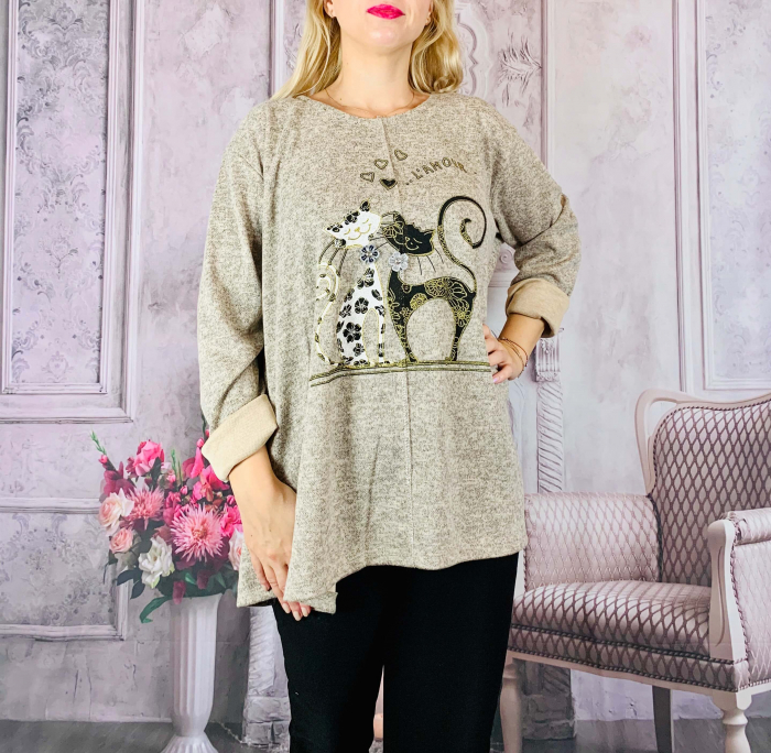 Pulover chic cu pisicute - crem