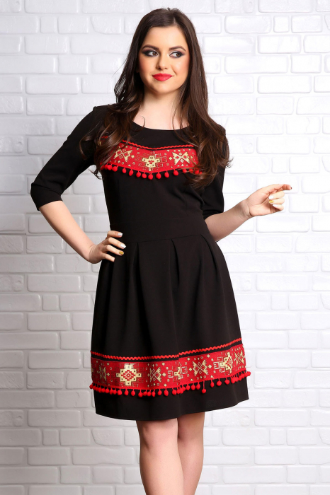 Rochie accesorizata cu motive traditionale - negru