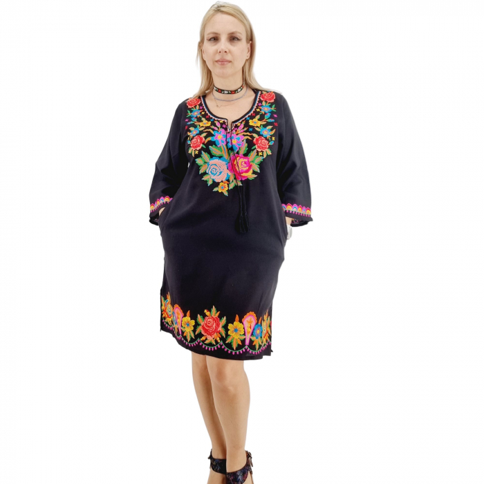 Rochie neagra cu Broderie Danuta 2 [3]