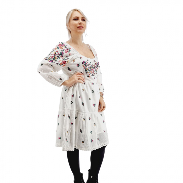 Rochie traditionala - Maximiliana 2 [7]