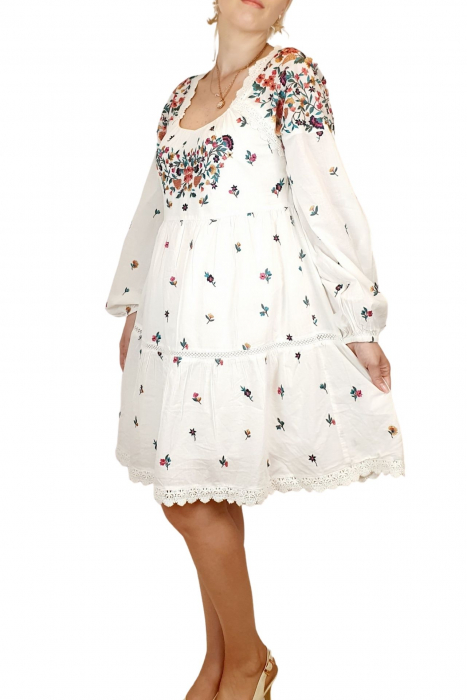 Rochie traditionala - Maximiliana [7]
