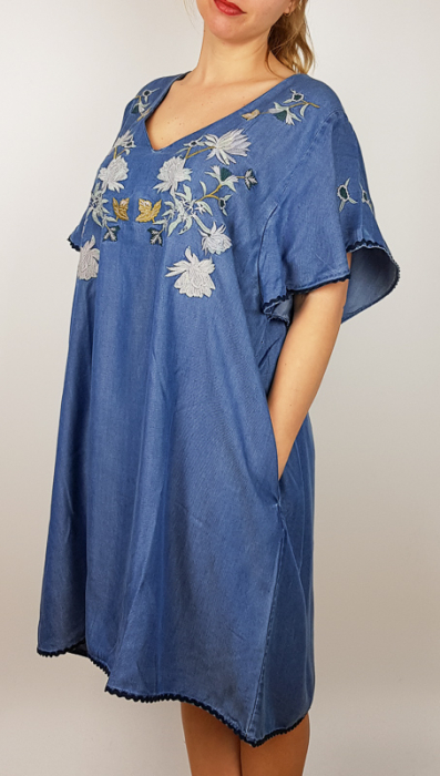 Rochie brodata cocuta