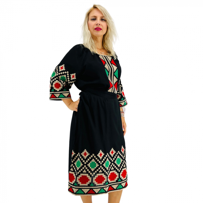 Rochie brodata cu motive traditionale Ionica 2 [3]